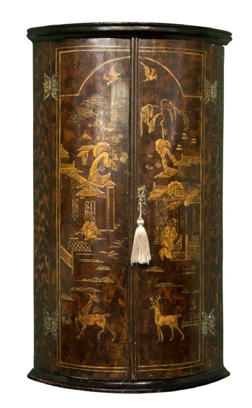 Early 18thc Japanned Corner Cupboard