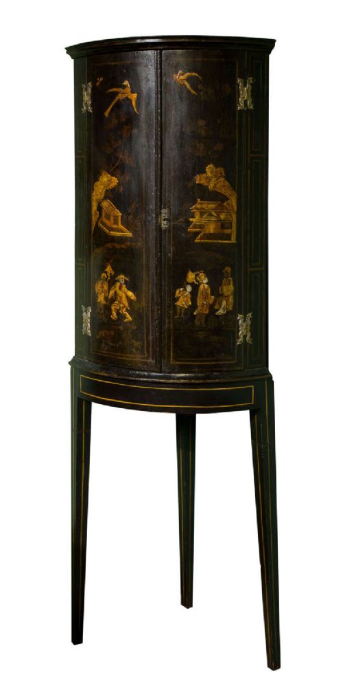 Late 18th Century Lacquered Chinoiserie Decorated Corner Cupboard
