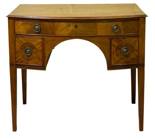 George III Mahogany Bow Fronted Dressing Table C1780