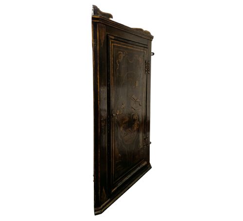 18THC CHINOISERIE CORNER CUPBOARD - ADDITIONAL PHOTO 1
