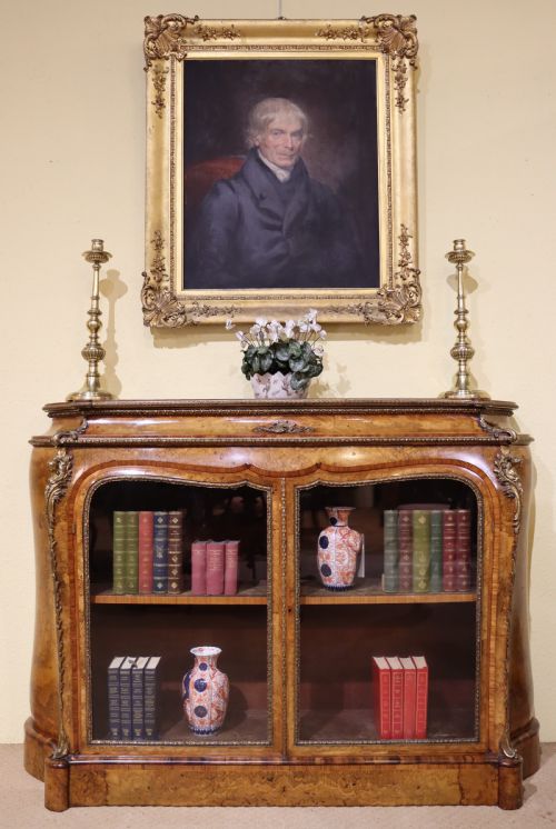 EXCEPTIONAL BURR WALNUT KINGWOOD SIDE CABINET - ADDITIONAL PHOTO 4
