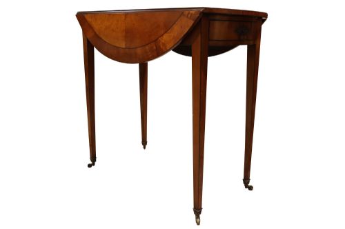 FINE 19TH CENTURY SATINWOOD OVAL PEMBROKE TABLE WITH CROSSBANDED TOP - ADDITIONAL PHOTO 2