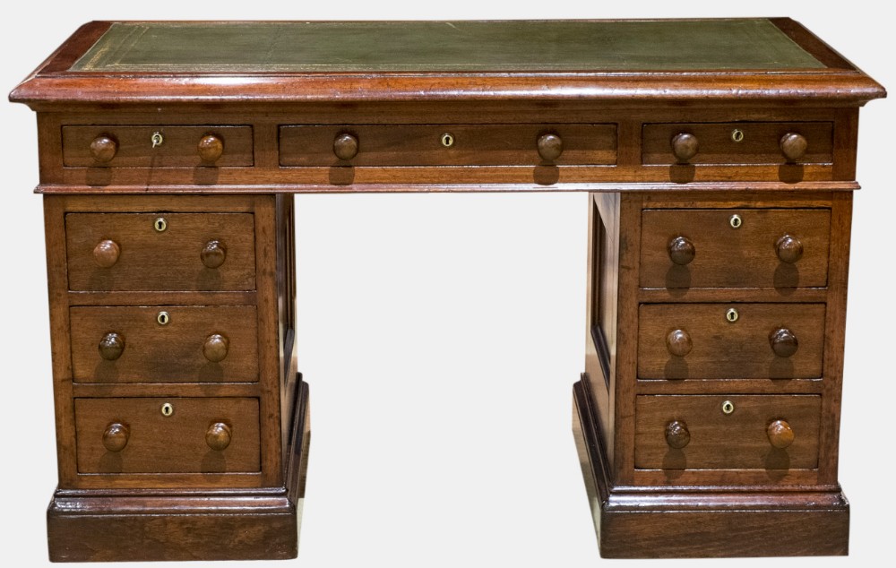 Mahogany Panelled 3 Section Pedestal Desk