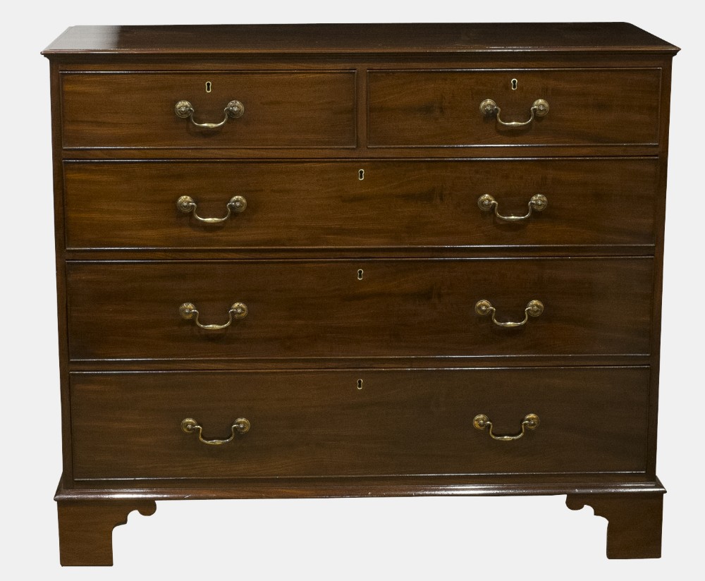 Georgian Mahogany Chest of Drawers