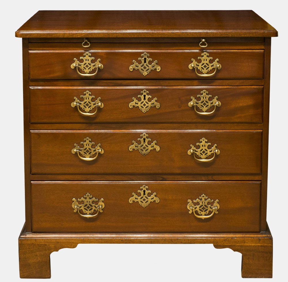 Small Mahogany Chest of Drawers