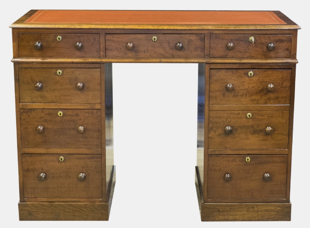 Mahogany 8 Drawer Desk