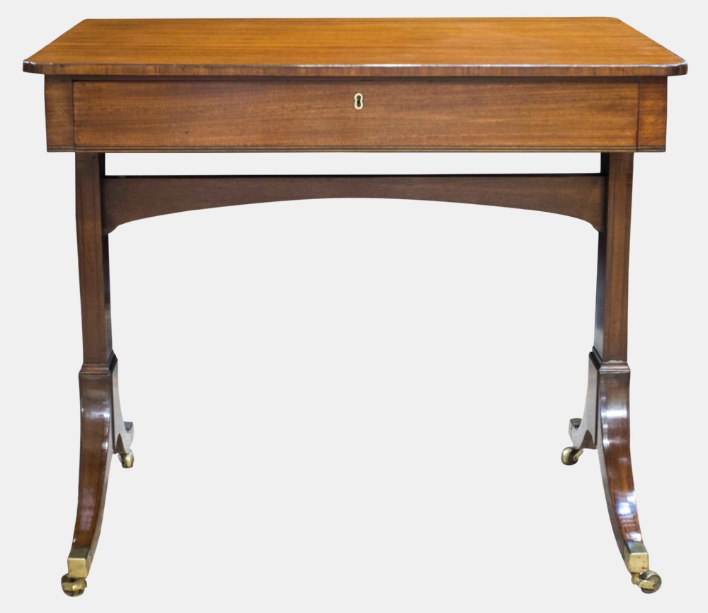 Regency Mahogany End Table