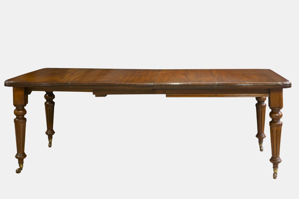 Victorian Mahogany Extending Dining Table