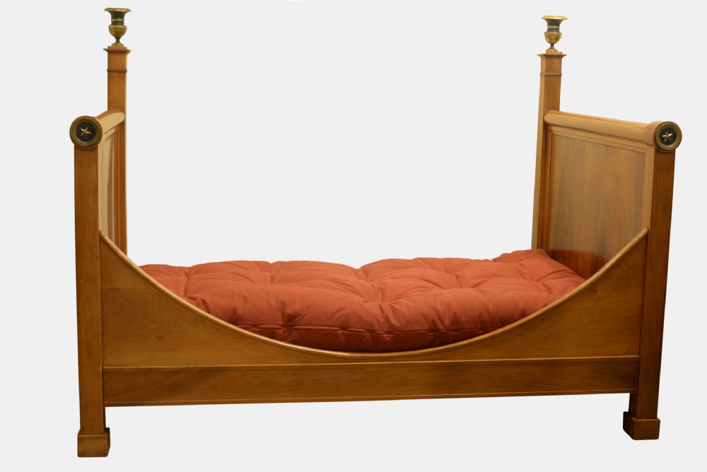 French Empire Lit en Bateau
