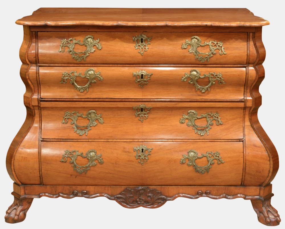 Fine Dutch Bombé Commode