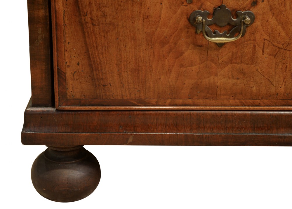 18th Century Walnut Chest of Drawers View VI