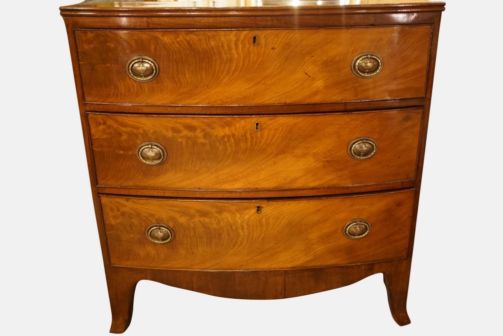 
19thC Mahogany Bow Fronted Chest of Drawers