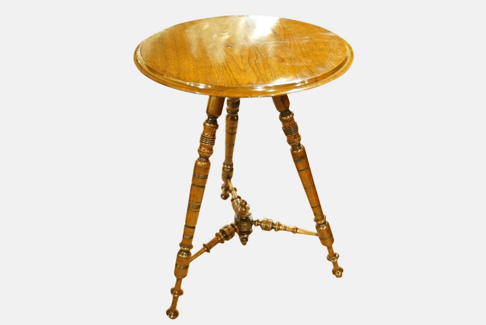 19thc Walnut Turned Leg Cricket Table
