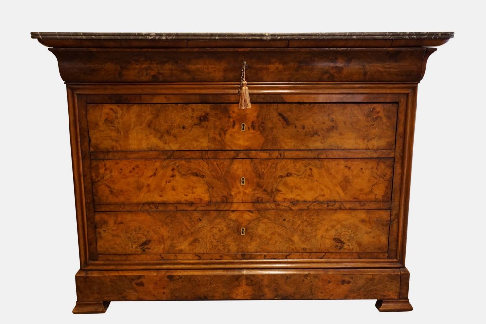 Walnut Commode Chest of Drawer