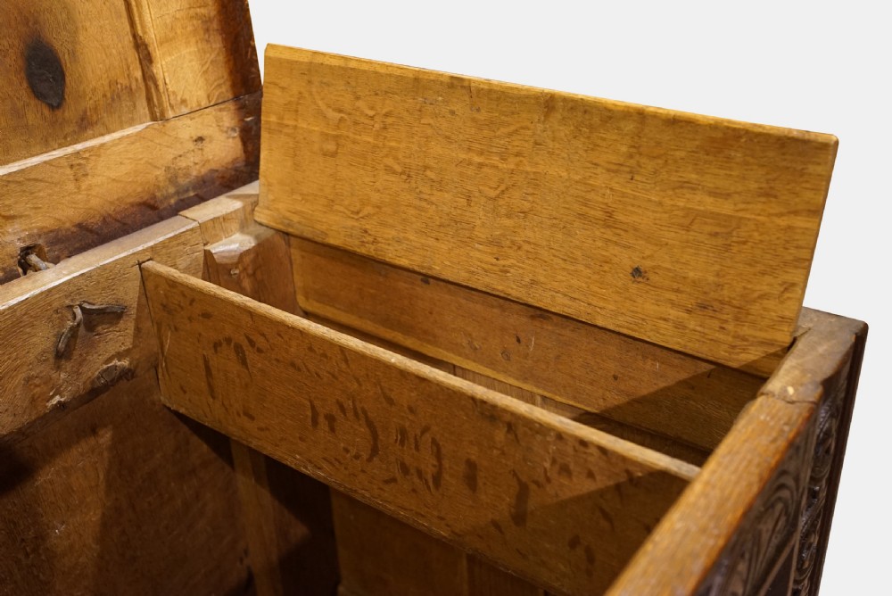 Oak Coffer View V