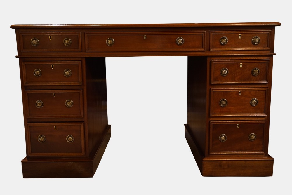 Victorian Mahogany Kneehole Desk