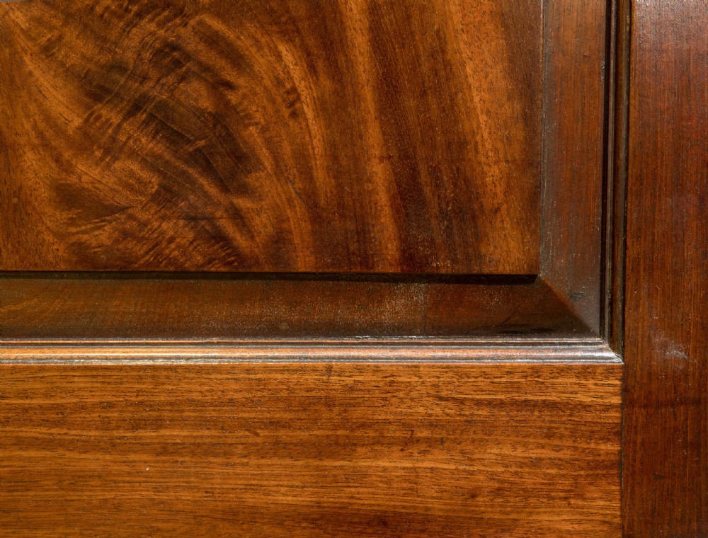 Geo III Linen Press View IX