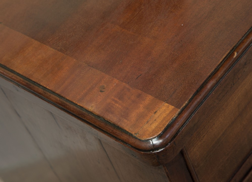 George III mahogany kneehole desk View VIII