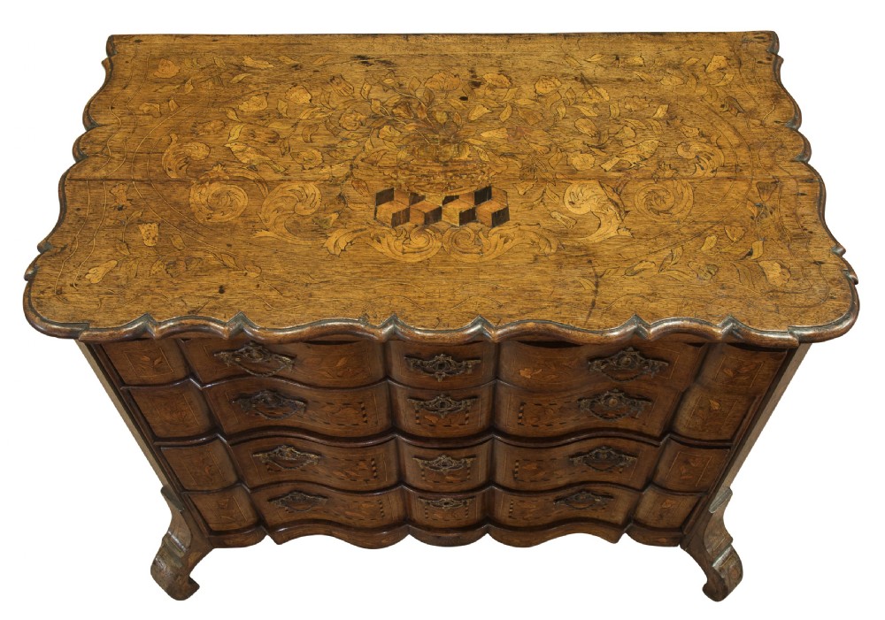 Dutch bombe chest of drawers 18thc View V