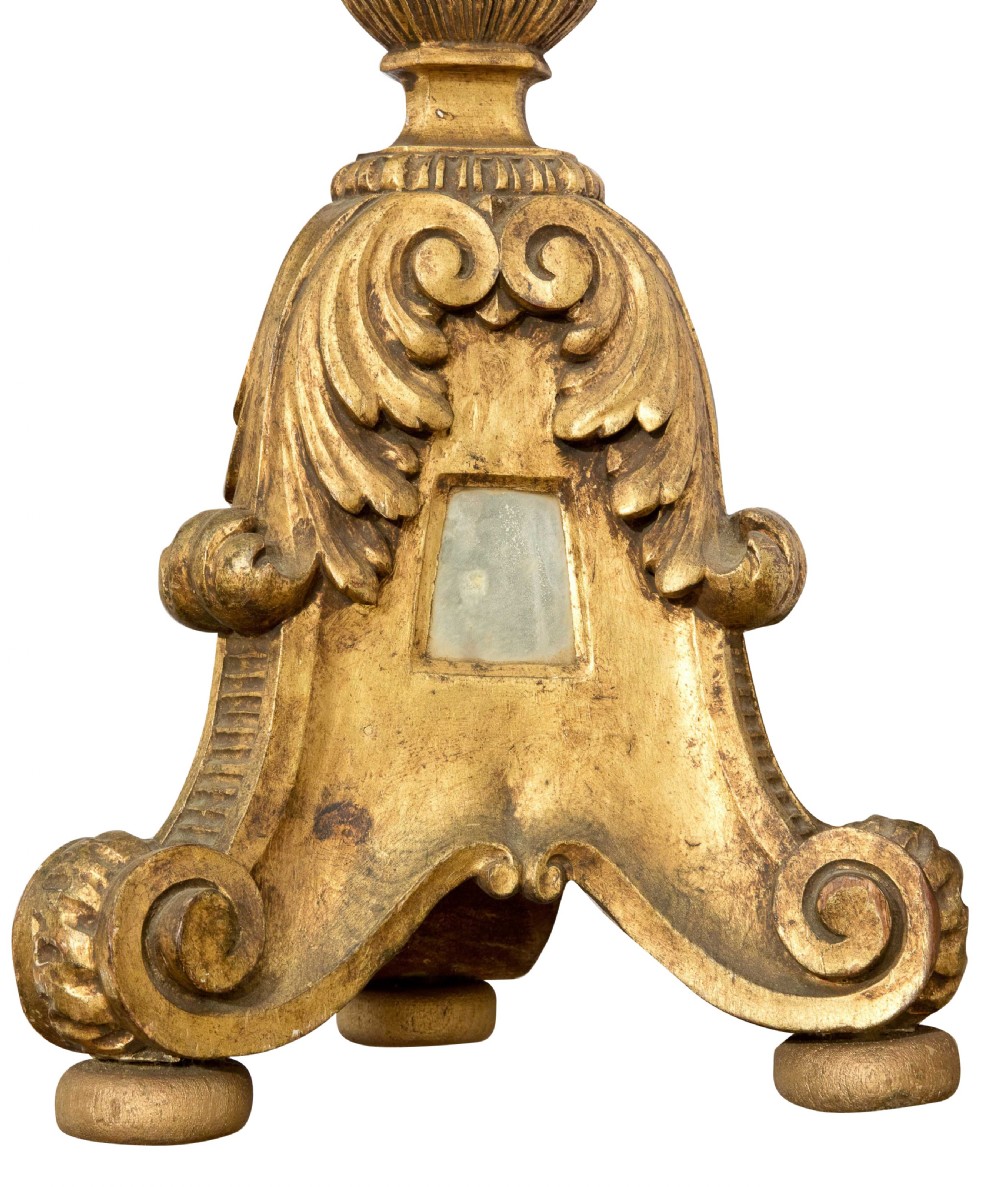 Pair of Italian gilt lamps View V