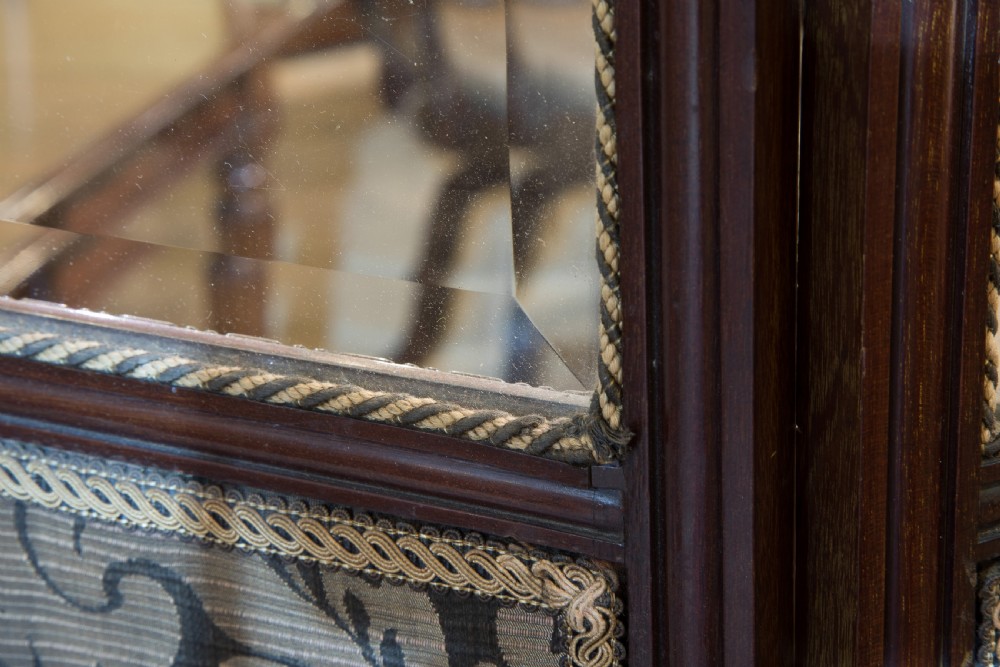 Late 19thC Mahogany panelled screen View IV