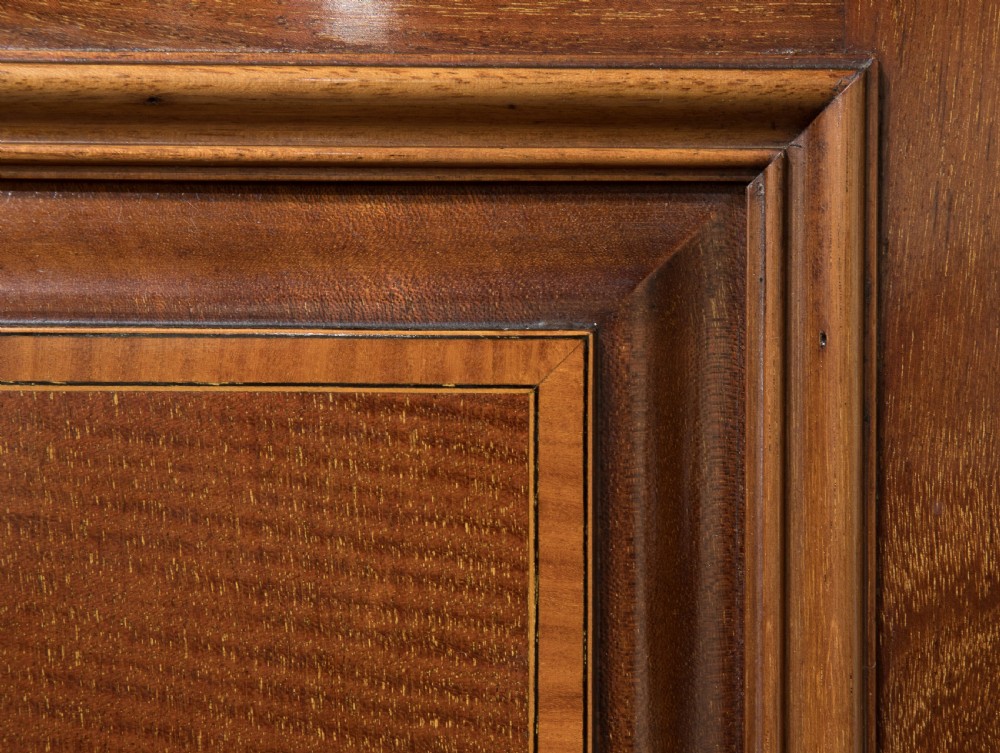 High quality Edwardian mahogany inlaid wardrobe View VII