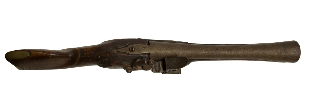 Iron barrelled and brass mounted Ottoman flintlock blunderbuss pistol View III