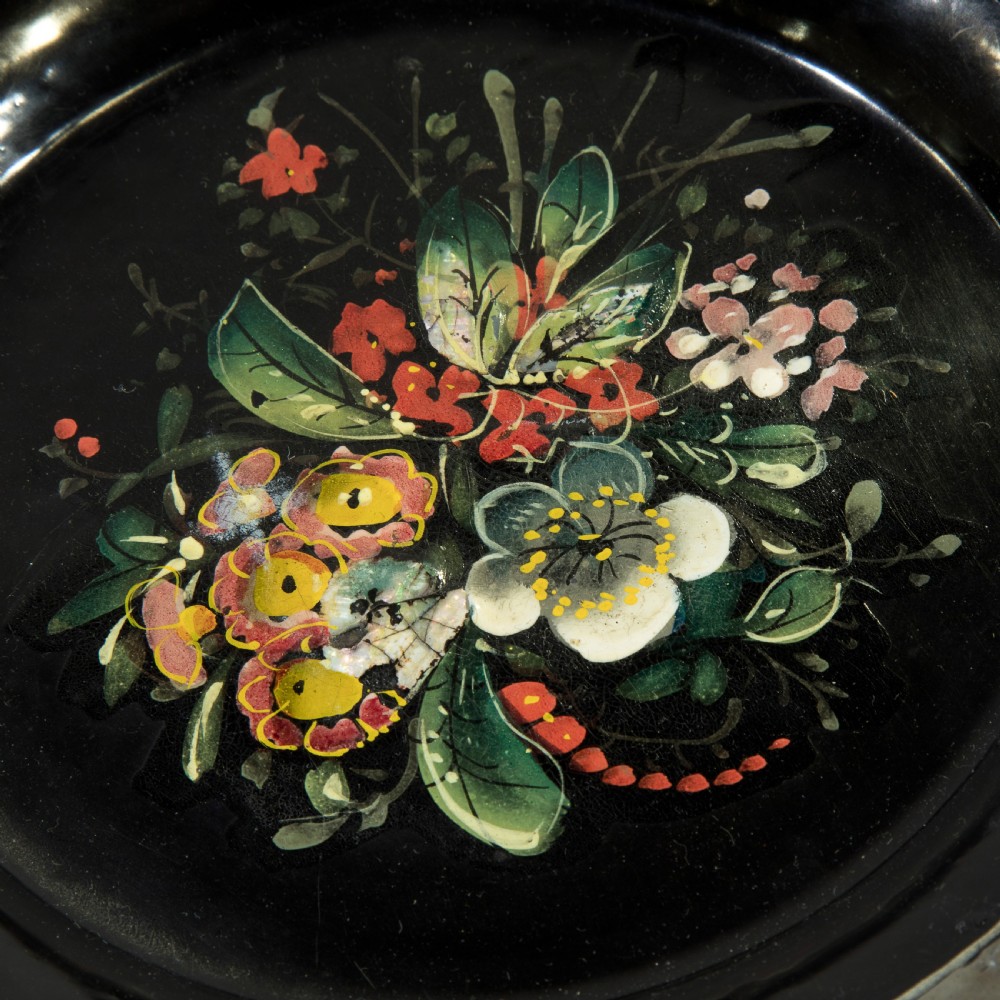 19thC papier mache lacquered basket with an ormolu handle View IV
