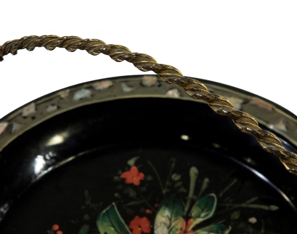 19thC papier mache lacquered basket with an ormolu handle View VI