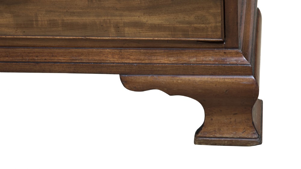 19thC mahogany with satinwood detailing linen press View VII