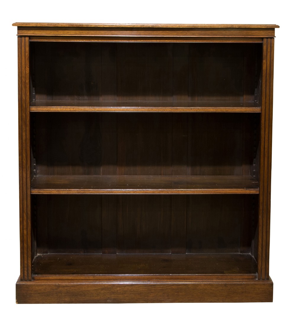 Useful 19thC walnut open bookcase with two adjustable shelves c1880 View III