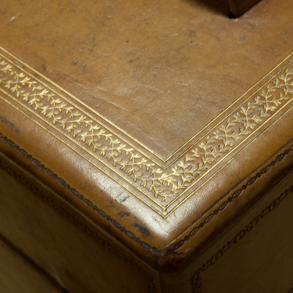 Early 20thC leather presentation case to G.D.Leys Esq. c1920 View VI