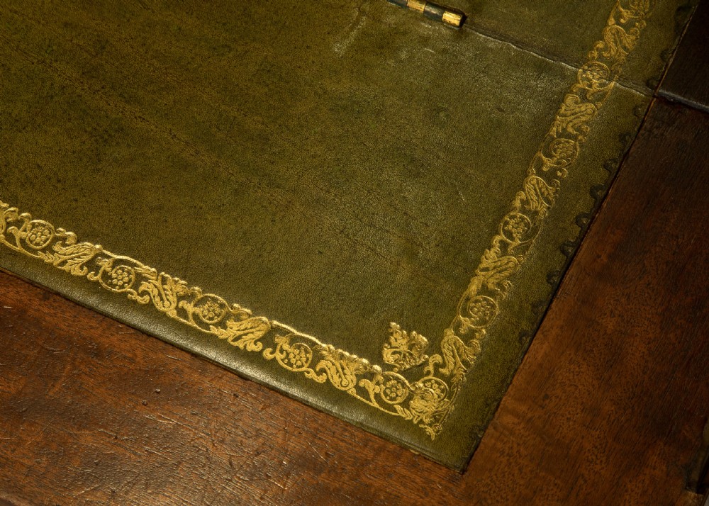 Good regency secretaire-bookcase with astragal glazed top c1820 View VIII