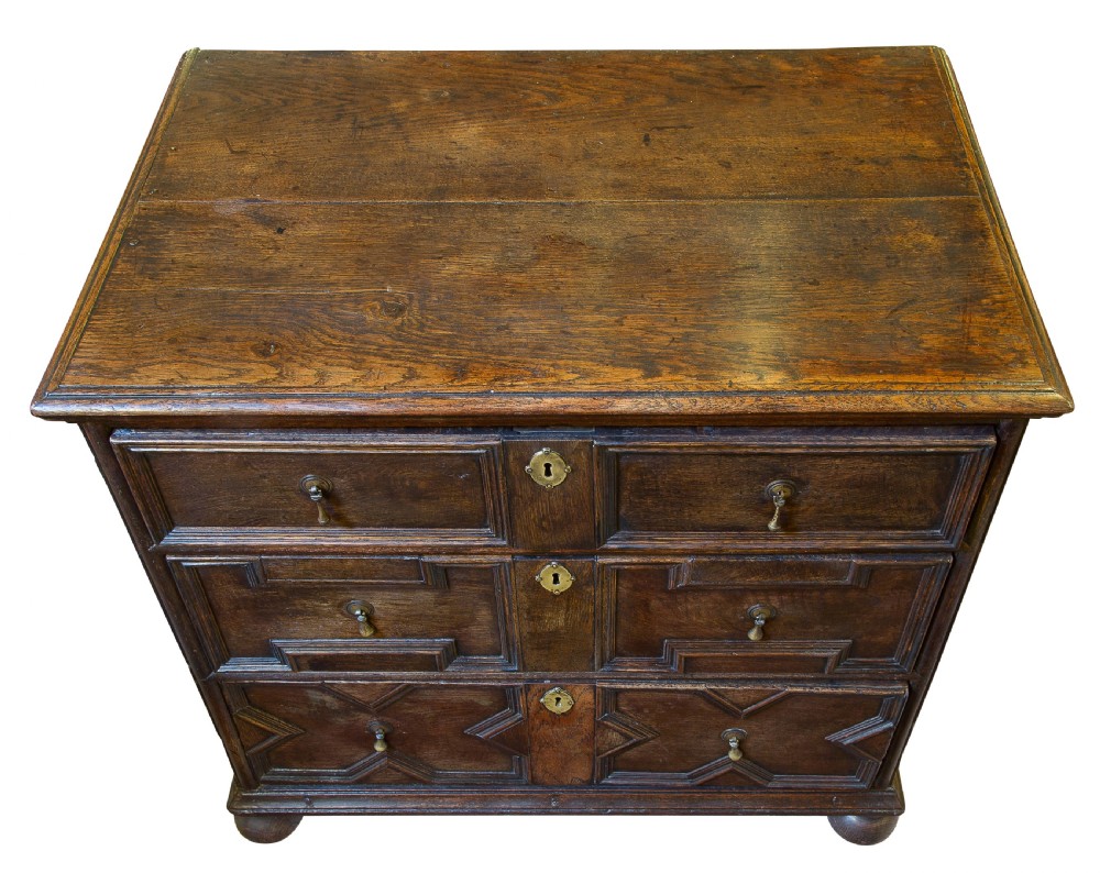 William & Mary Small Oak Chest of Drawers View VI