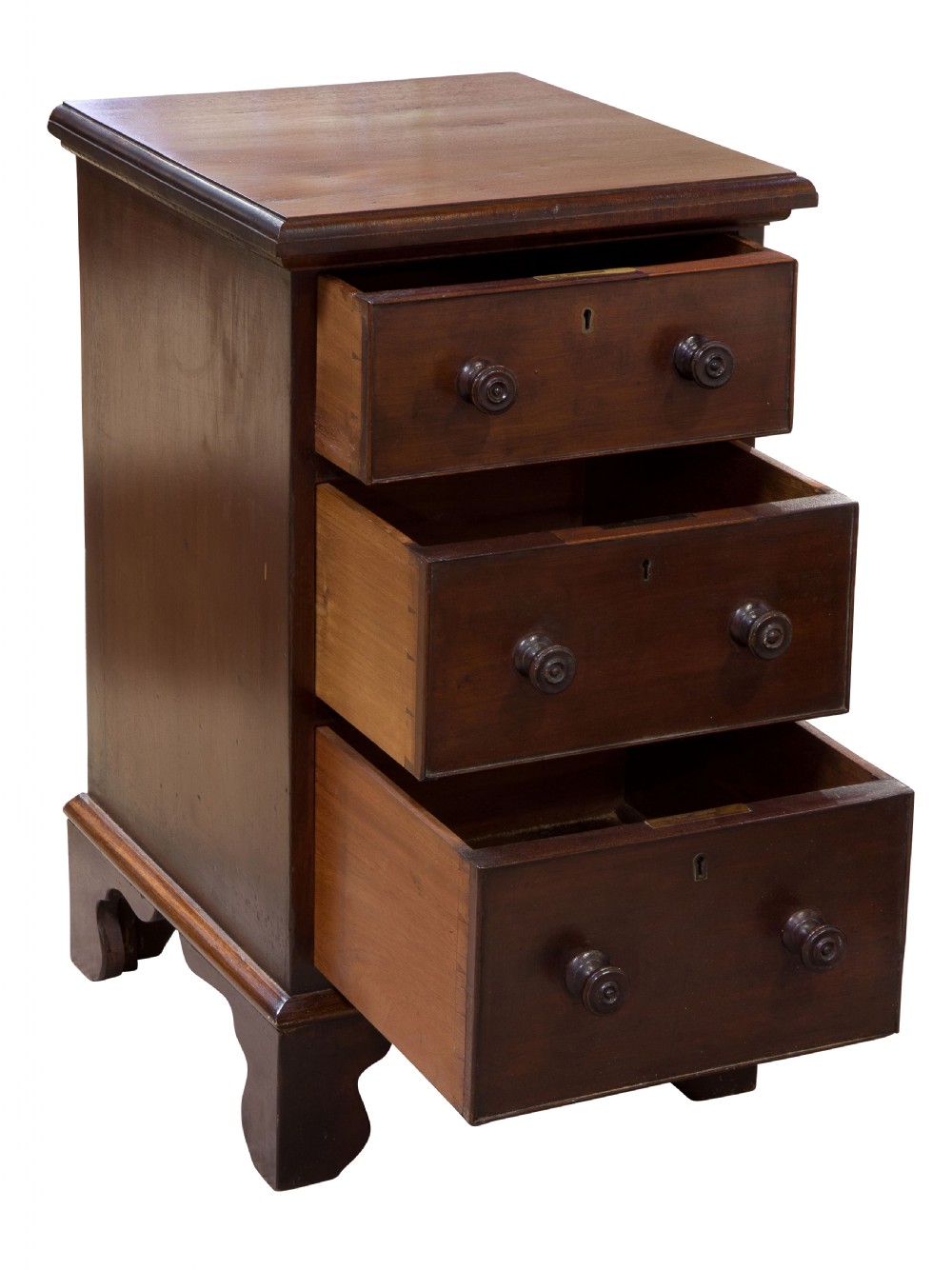 Late 19thc/Early 20thc Mahogany bedside tables View III