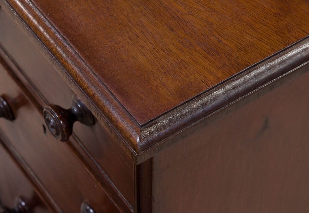 Late 19thc/Early 20thc Mahogany bedside tables View VII