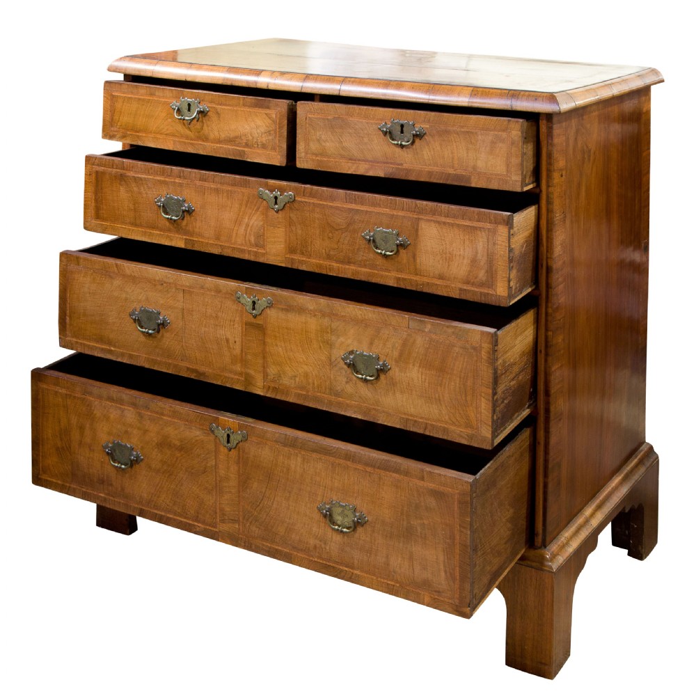 George I Walnut Veneered Chest of Drawers c1720 View II