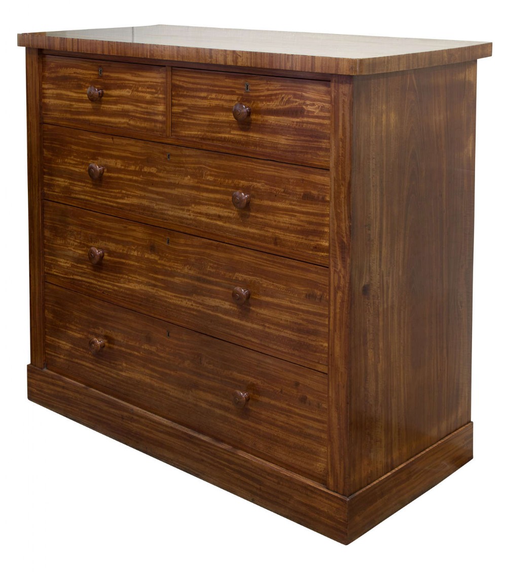 Exceptional Quality 19thc Chest of drawers
