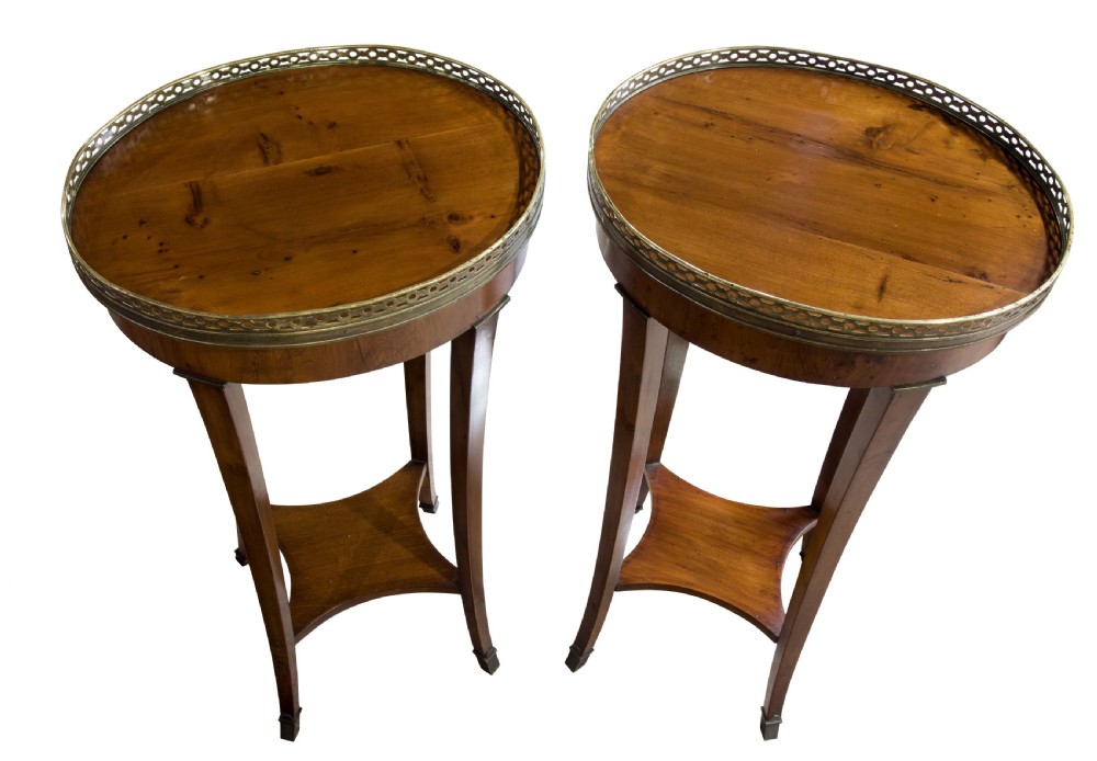Pair of 19thc Yew Wood Oval Tables View VI
