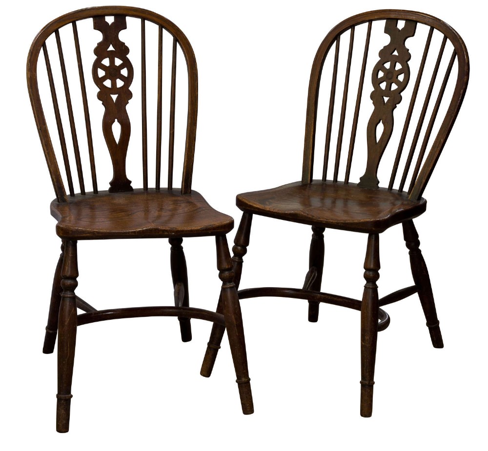 Pair of 19thc Wheelback Windsor Chairs c1870
