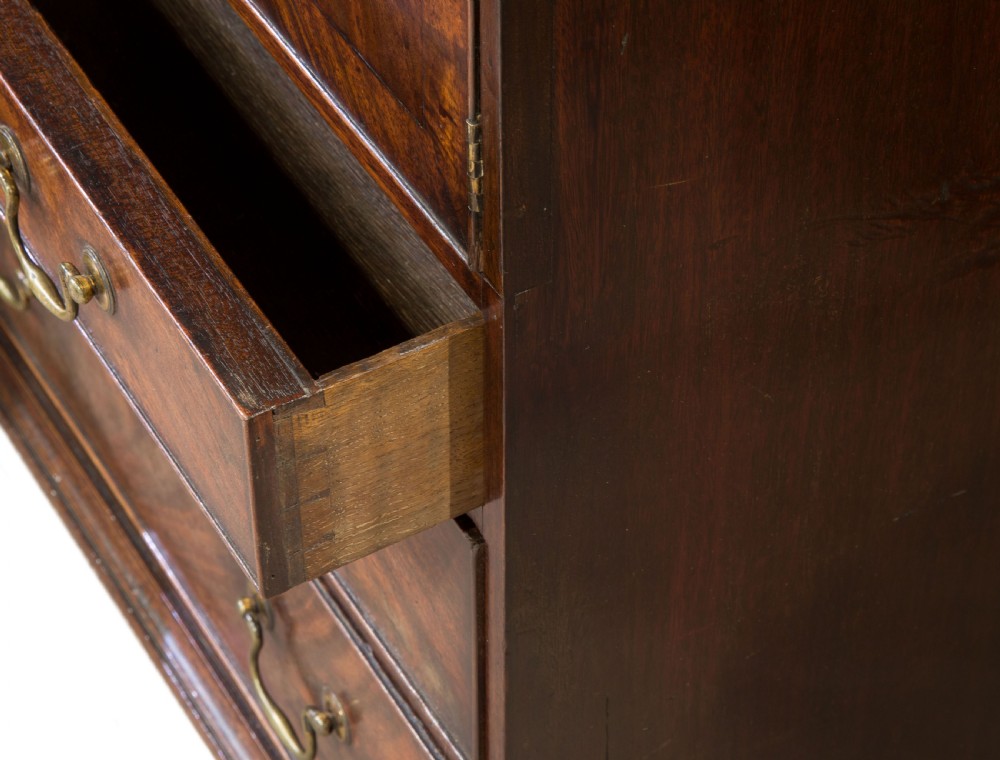 Geo III mahogany bedside table c1780 View VI