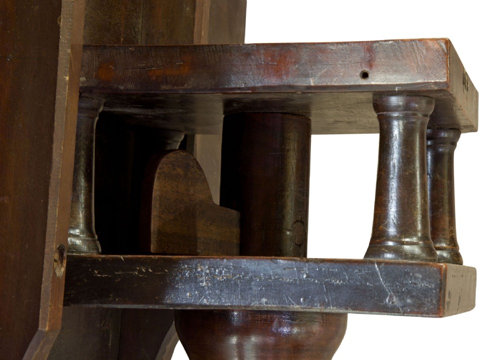 Irish mahogany circular table View VII