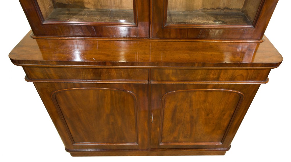 Fine quality Victorian mahogany bookcase c1860 View VII