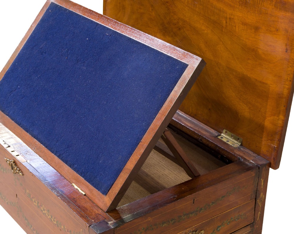 Lady's writing table View IX