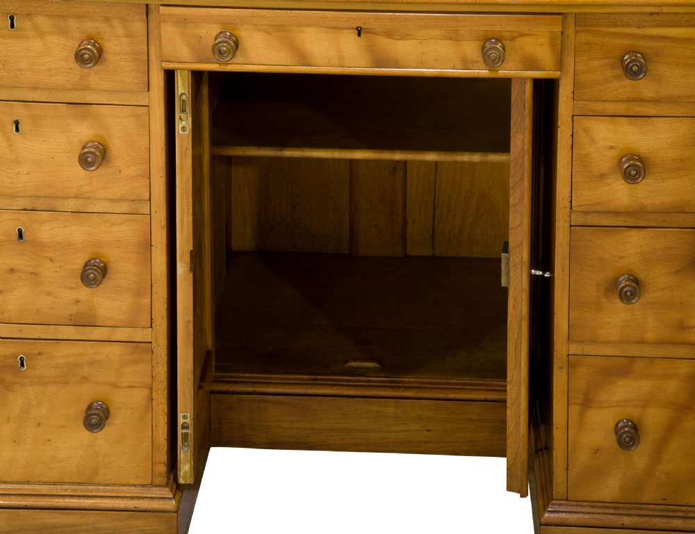Quilted birch kneehole desk View VIII