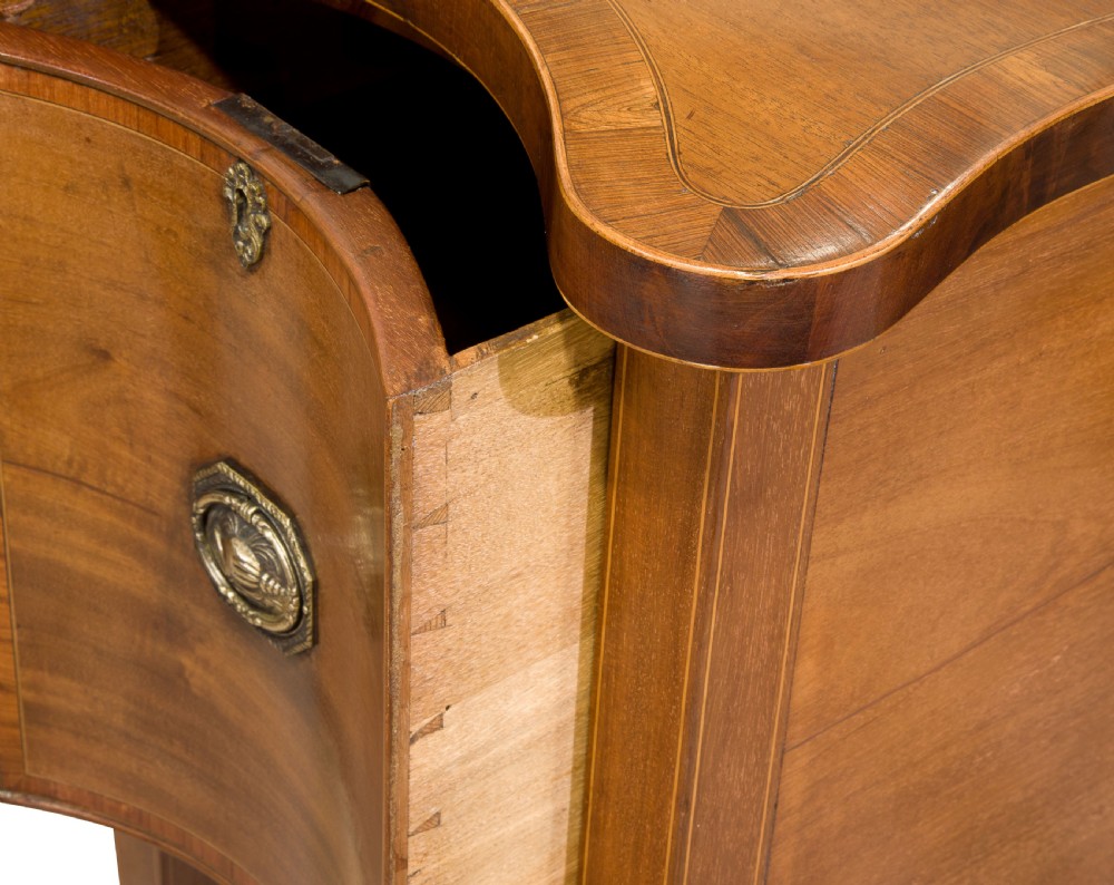 Georgian Mahogany serpentine front sideboard View V