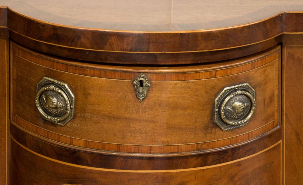 Georgian Mahogany serpentine front sideboard View VII