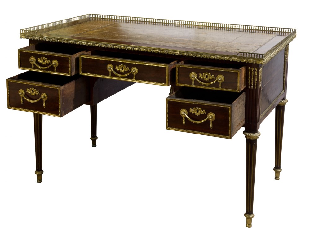 Louis XVI style mahogany bureau plat View III