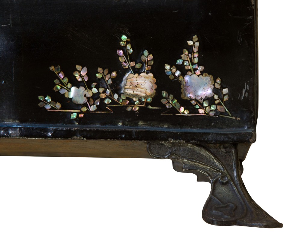 A Priemaphone Gramaphone View VIII