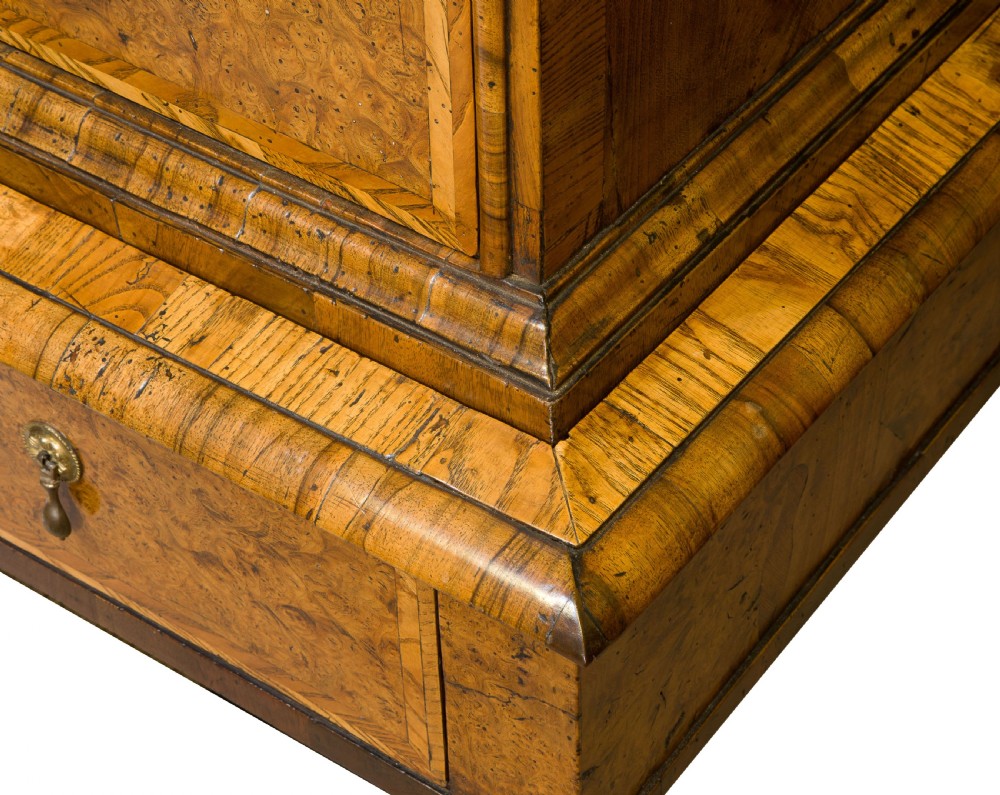 William & Mary Chest on Stand View VIII